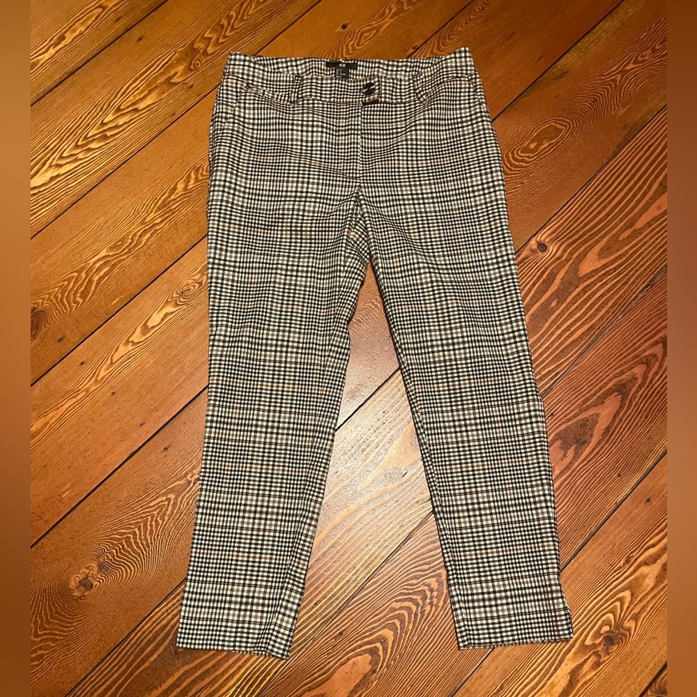 H&M Burberry Check Chinos Tailored Fit. Size 6